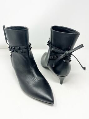 Valentino Garavani Black Leather Rockstud Ankle Boot Tie Bow size 41 EU like new